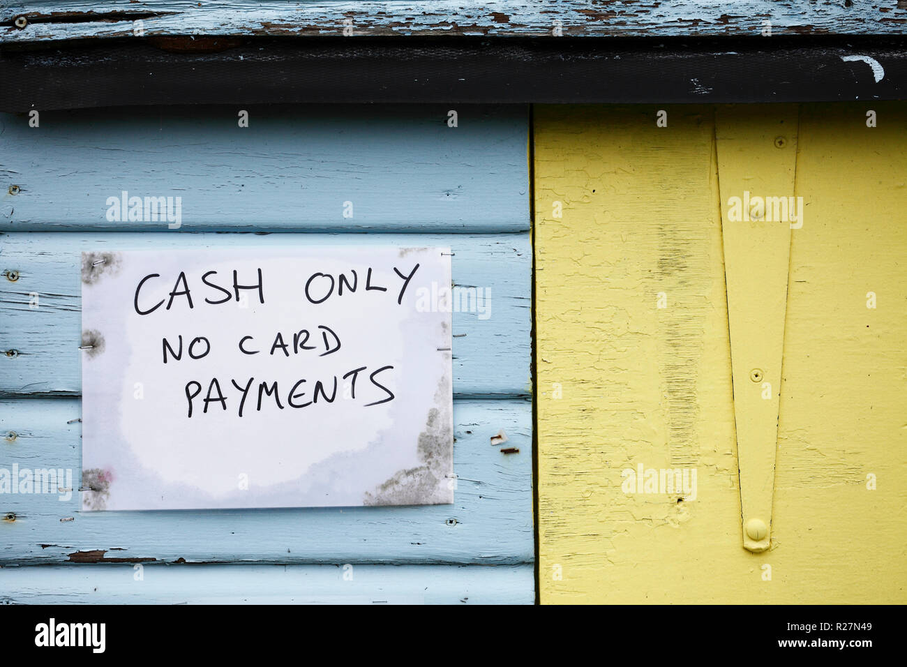 Cash only no card payments sign. Stock Photo