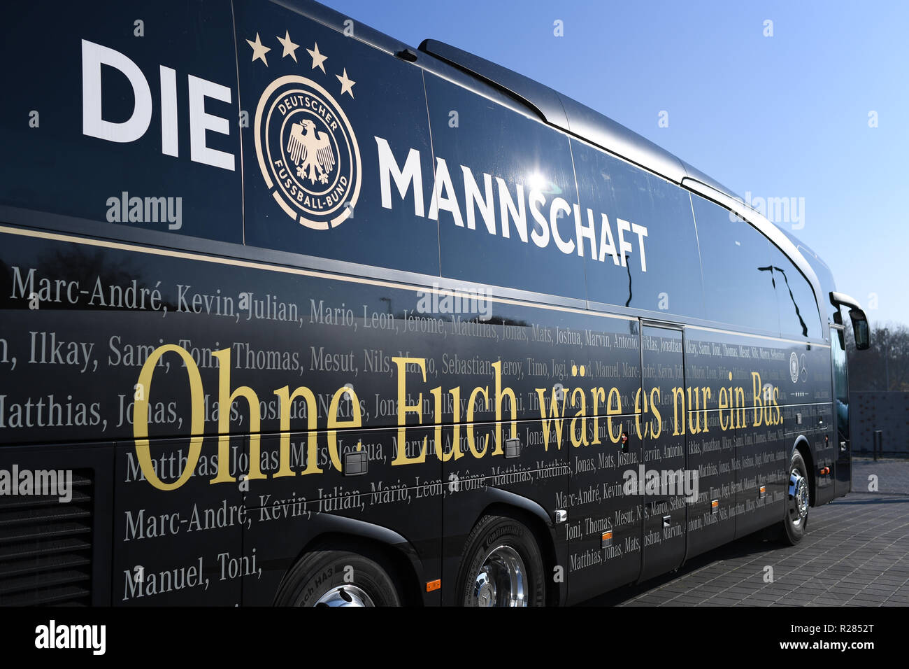 Leipzig Deutschland 17th Nov 2018 The Mercedes Benz Team Bus Of The Dfb With A Sticker To The Farewell Of The Partnership Ges Football Training Of The German National Team In Leipzig 17 11 2018 Football Soccer Training Leipzig Deutschland 17th Nov 2018 The Mercedes Benz Team Bus Of The Dfb With A Sticker To The Farewell Of The Partnership Ges Football Training Of The German National Team In Leipzig 17 11 2018 Football Soccer Training