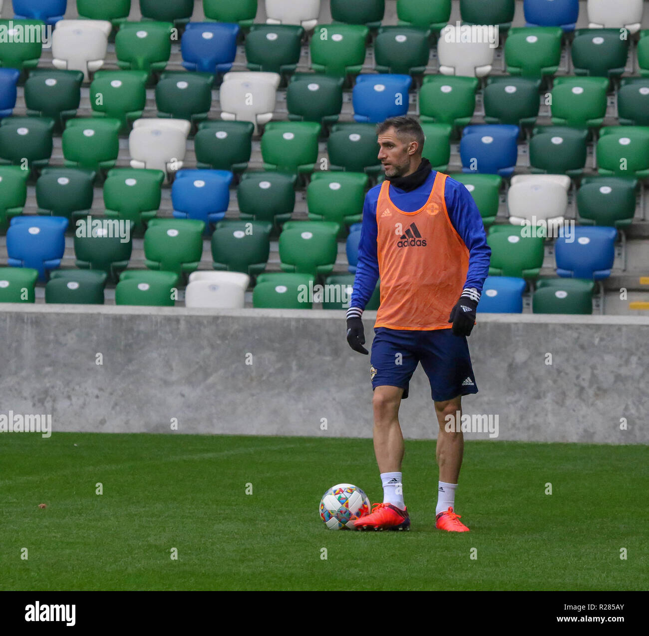 Windsor Park, Belfast, Northern Ireland.17 November 2018. Northern Ireland training in Belfast this morning ahead of their UEFA Nations League game against Austria tomorrow night in the stadium. Aaron Hughes in training. Credit: David Hunter/Alamy Live News. Stock Photo