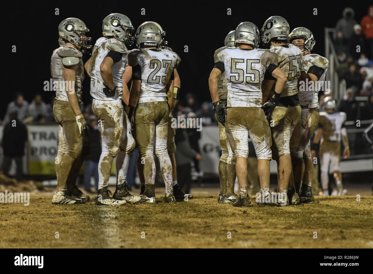Damascus, Maryland, USA, 16th November 2018. Oakdale's offensive line