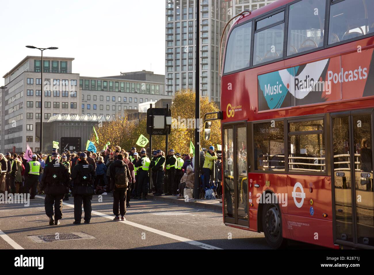 London, UK. 17th November 2018. London buses are blocked by Extinction Rebellion protests on Waterloo Bridge. Credit: Dimple Patel/Alamy Live News Stock Photo