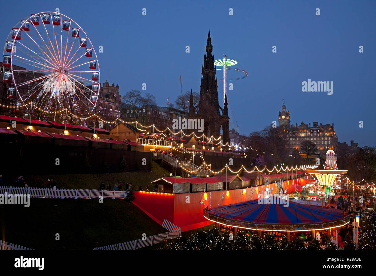 Edinburgh, Scotland, UK. 17 Nov. 2018. Edinburgh Christmas Market opens in Princes Street Gardens East together with the fun fair drawing hundreds of visitors, Stock Photo