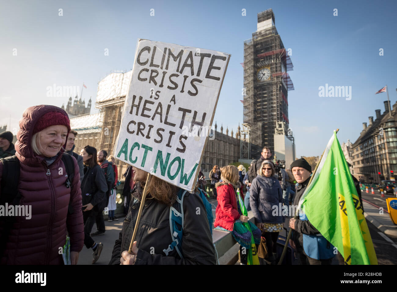 London, UK. 17th November, 2018. Environmental campaigners from Extinction Rebellion block Westminster Bridge, one of five bridges blocked in central London, as part of a Rebellion Day event to highlight 'criminal inaction in the face of climate change catastrophe and ecological collapse' by the UK Government as part of a programme of civil disobedience during which scores of campaigners have been arrested. Credit: Guy Corbishley/Alamy Live News Stock Photo