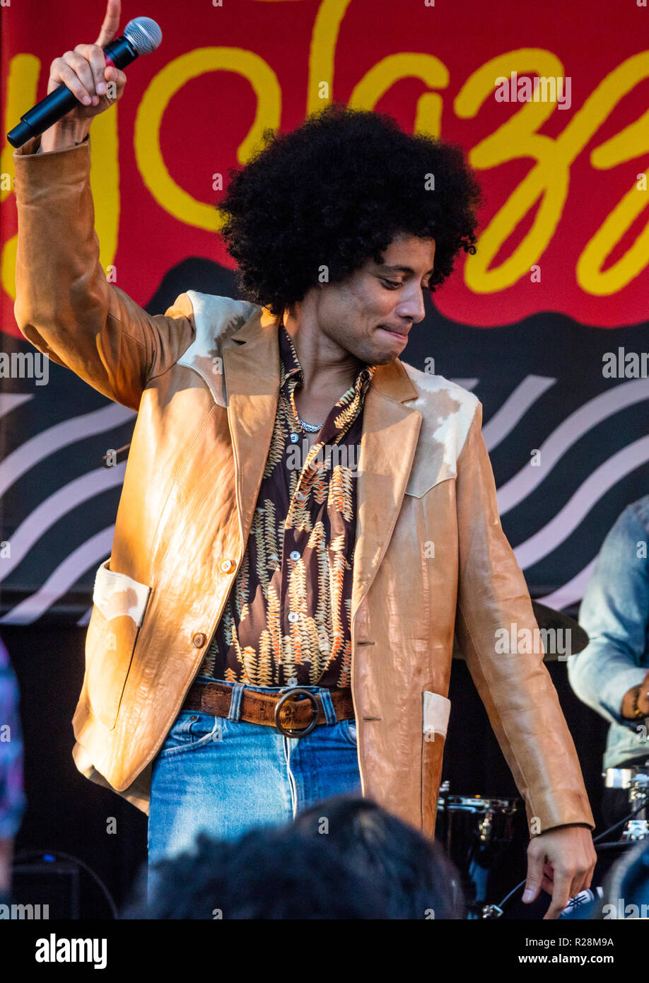 JOSE JAMES celebrates Bill Withers on the Garden Stage at the 61st Monterey Jazz Festival - MONTEREY, CALIFORNIA Stock Photo