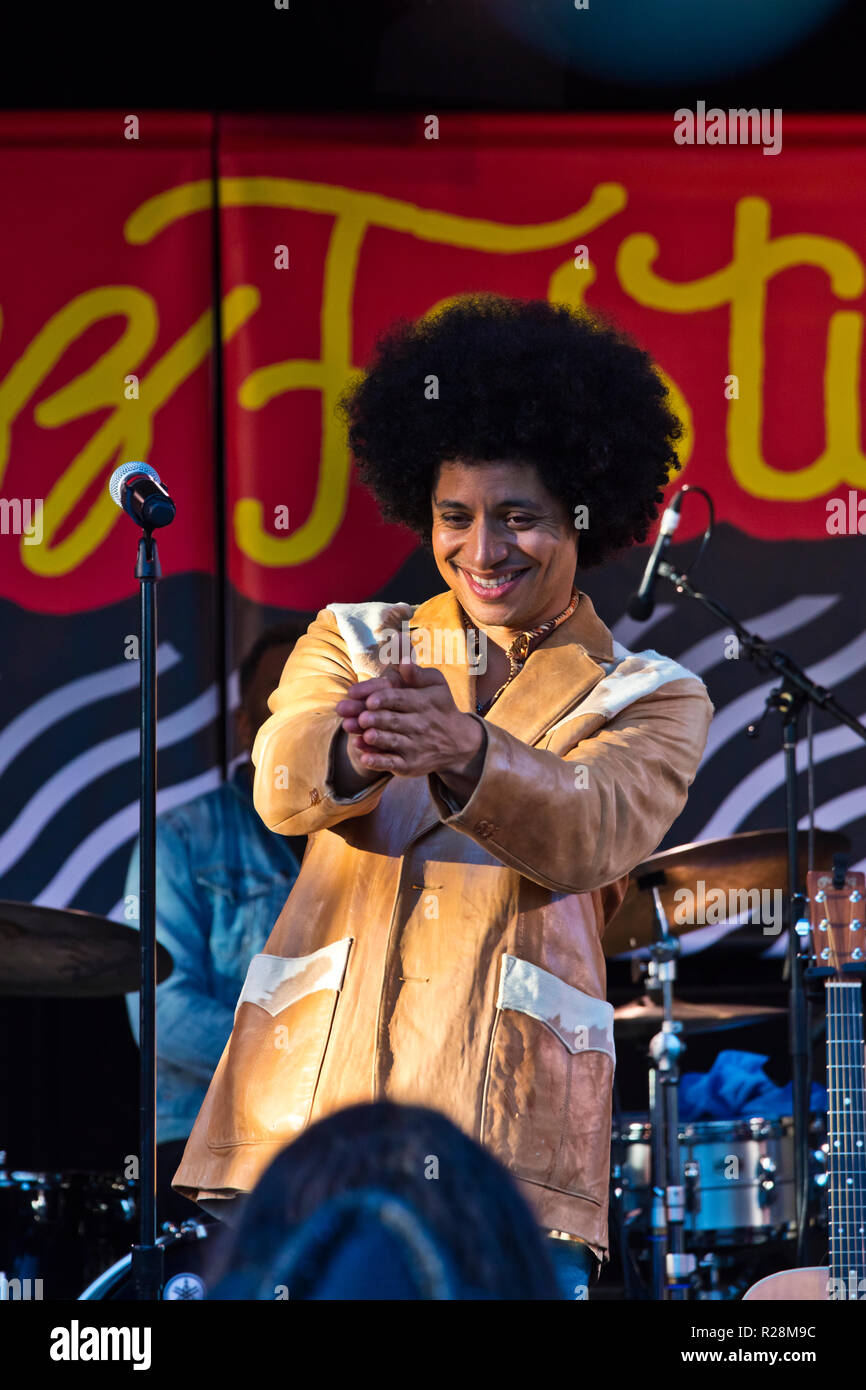 Bill withers hires stock photography and images Alamy