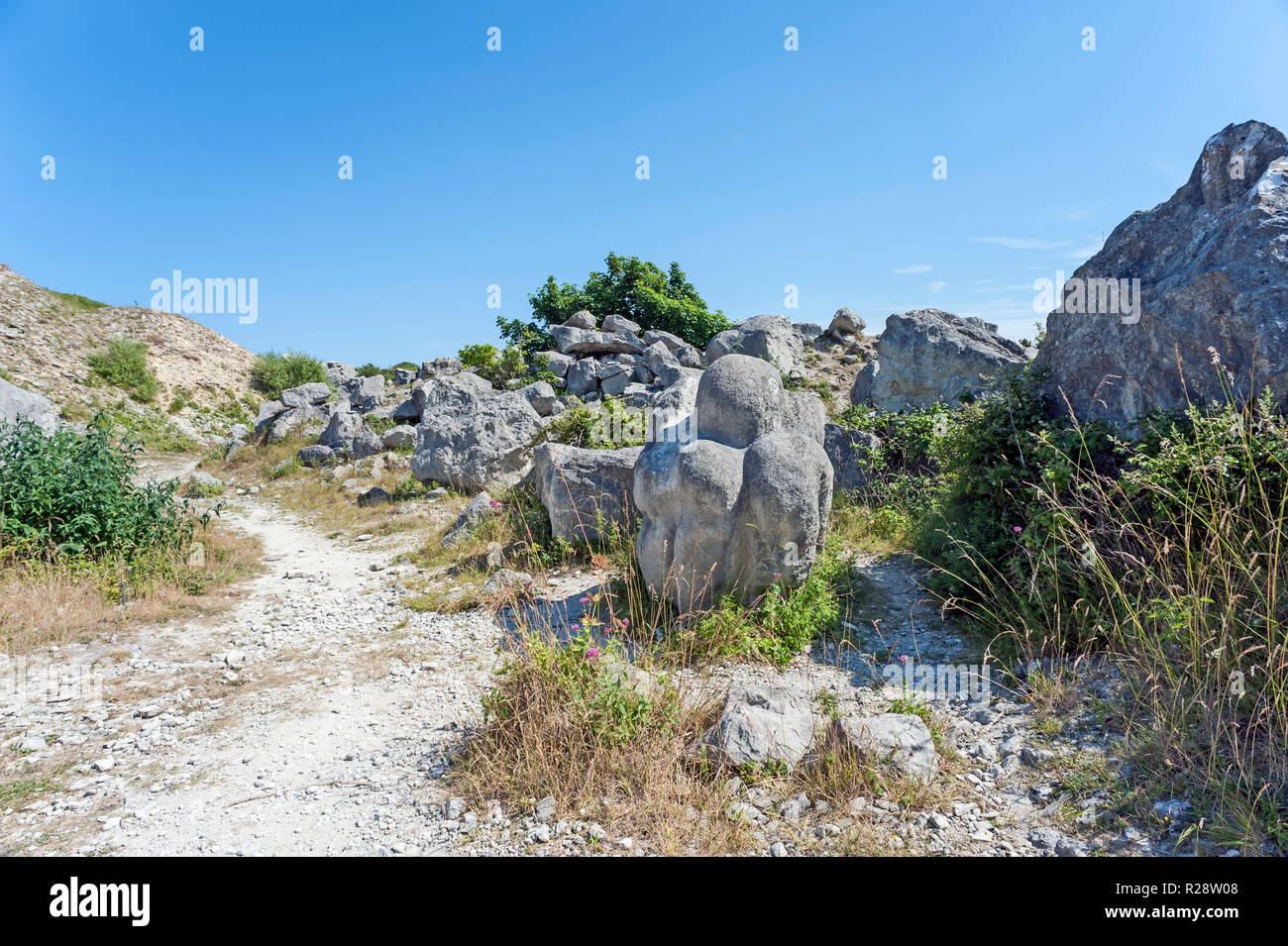 Portland Heights Tout Quarry and Sculpture Park with sculpture from