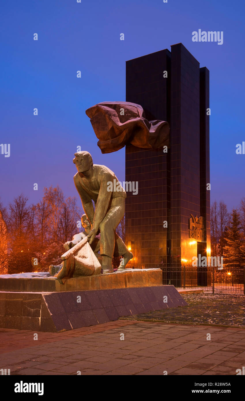 Monument to the fighters of the revolution hi-res stock photography and ...