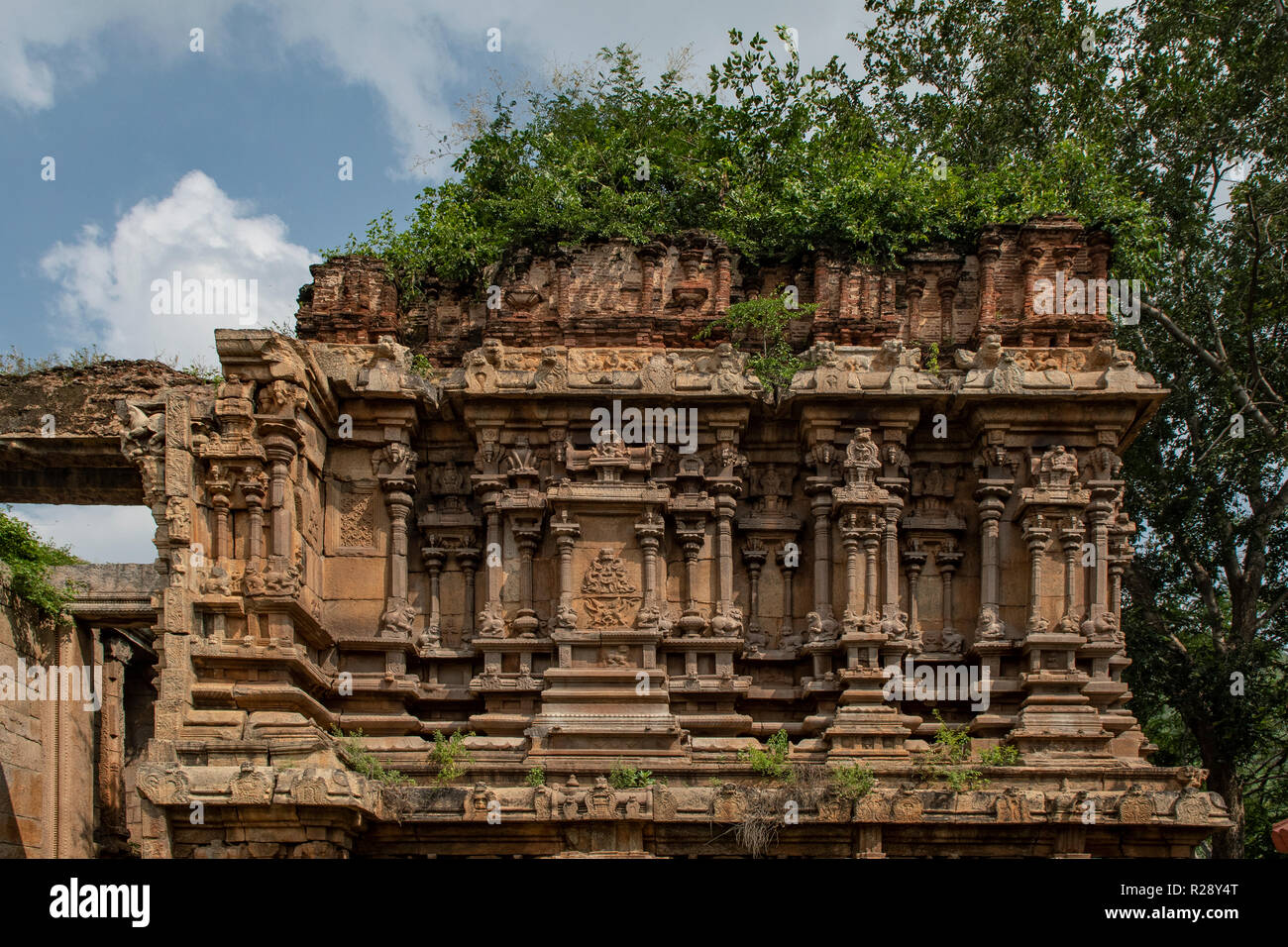 Stone Carved Building at Arulmigu Kallalagar Temple, Alagar Kovil, near Madurai, Tamil Nadu, India Stock Photo