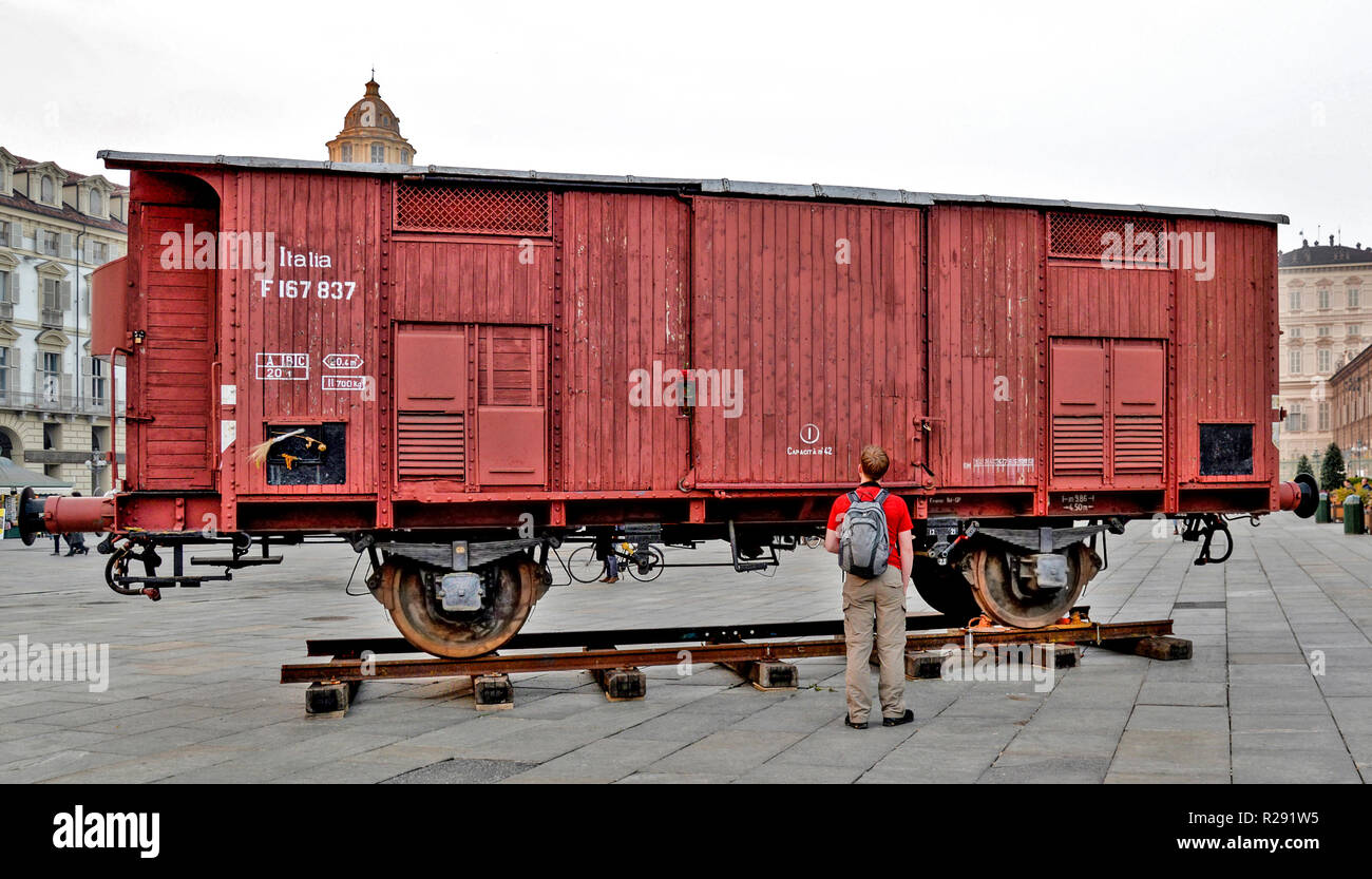 Old train wagon hires stock photography and images Alamy