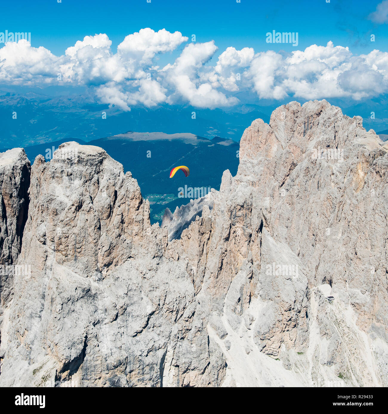 Dolomites, Sassolungo Group, Paragliders, Grohmann, Zahnkofel, Fassa Valley, aerial photo, Trentino Region, Campitello, Italy Stock Photo