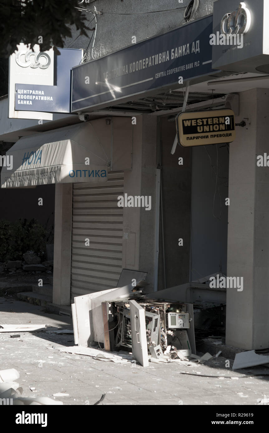 Destroyed Bank Cash Machine High Resolution Stock Photography and Images -  Alamy