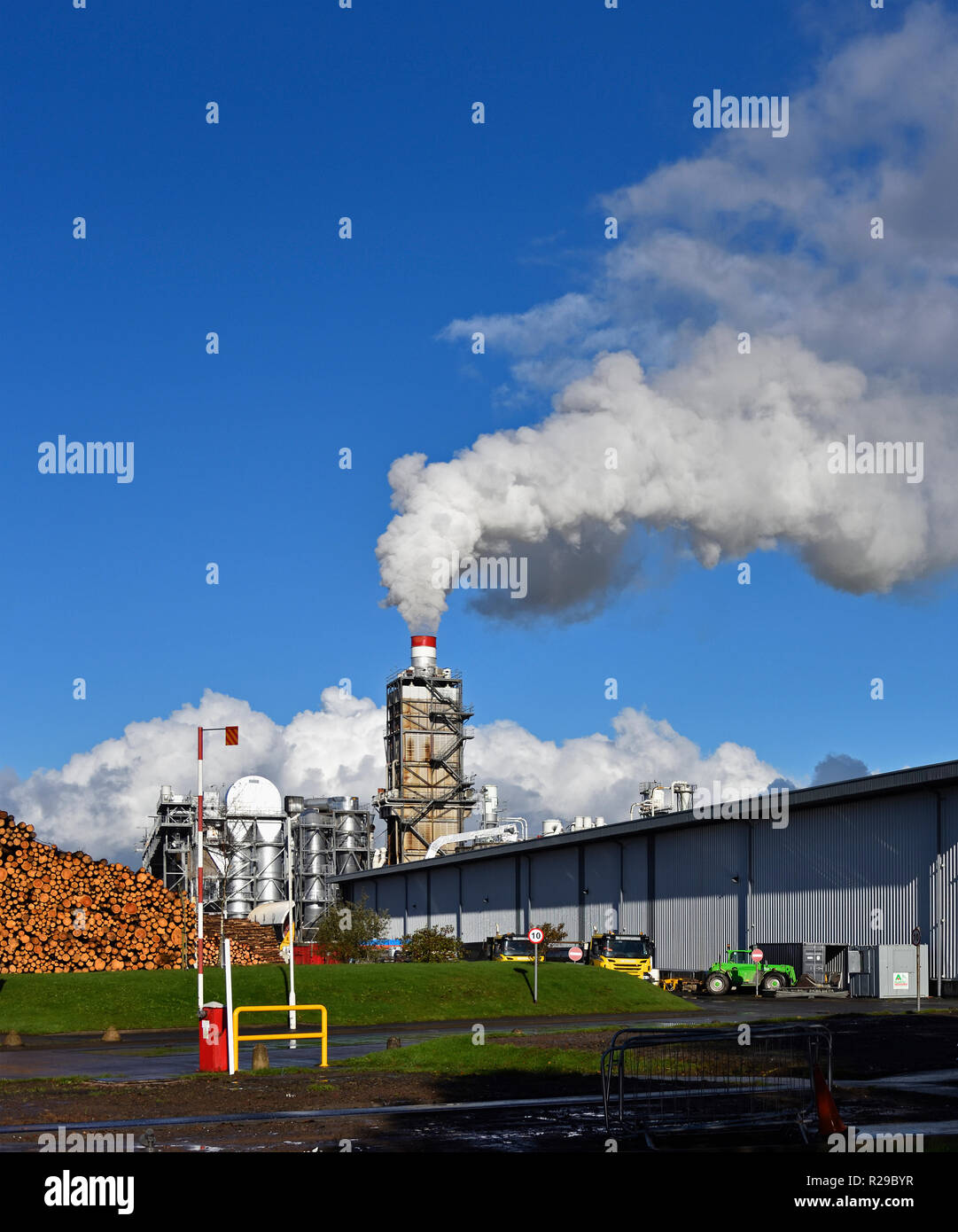 Egger Barony industrial plant. Auchinleck, East Ayrshire, Scotland, United Kingdom, Europe. Stock Photo