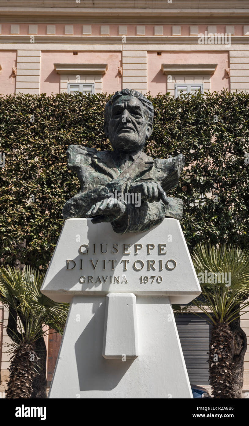 Statue of Giuseppe di Vittorio at Piazza Giuseppe Pellicari in Gravina in Puglia, Apulia, Italy Stock Photo