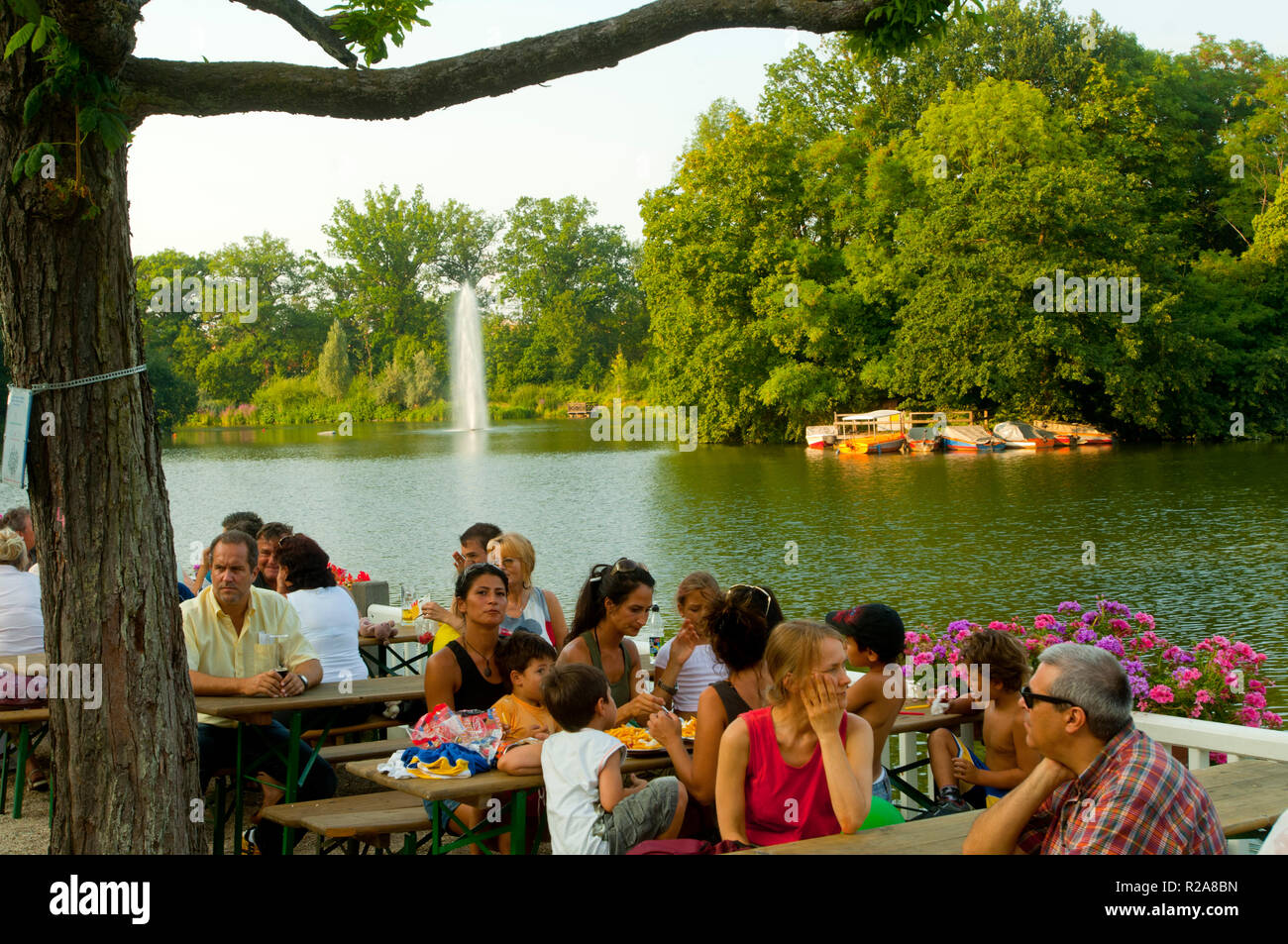 Deutschland, Hessen, Bad Nauheim, Teichhaus, Biergarten am Gro?en Teich