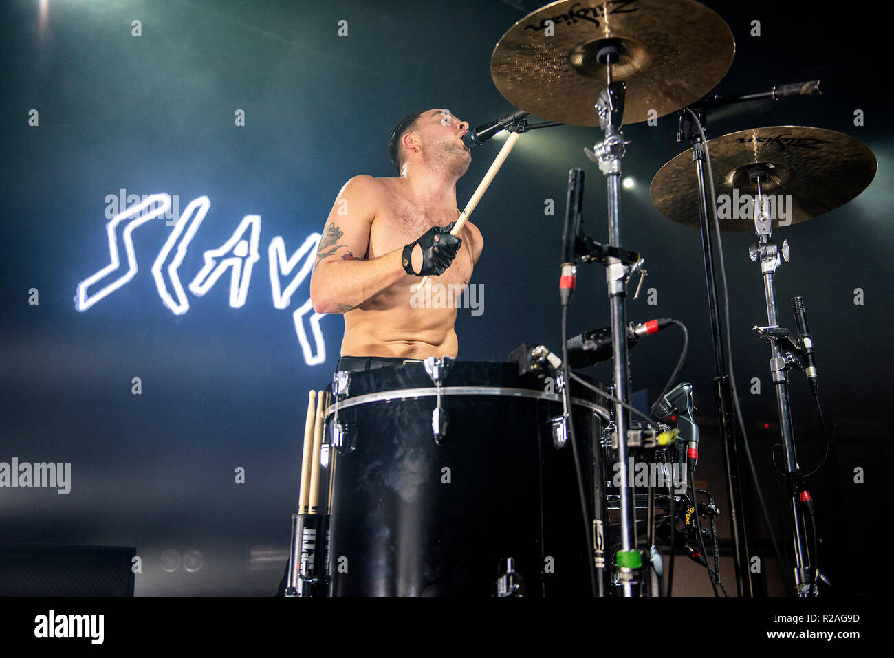 Manchester, UK. 17th November 2018. Isaac Hoffman and Laurie Vincent of Slaves perform at the Manchester Academy on their UK tour, Manchester 17/11/2018 Credit: Gary Mather/Alamy Live News Stock Photo