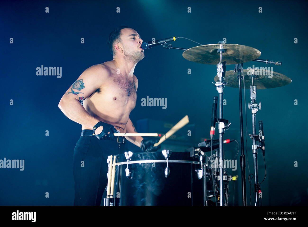 Manchester, UK. 17th November 2018. Isaac Hoffman and Laurie Vincent of Slaves perform at the Manchester Academy on their UK tour, Manchester 17/11/2018 Credit: Gary Mather/Alamy Live News Stock Photo