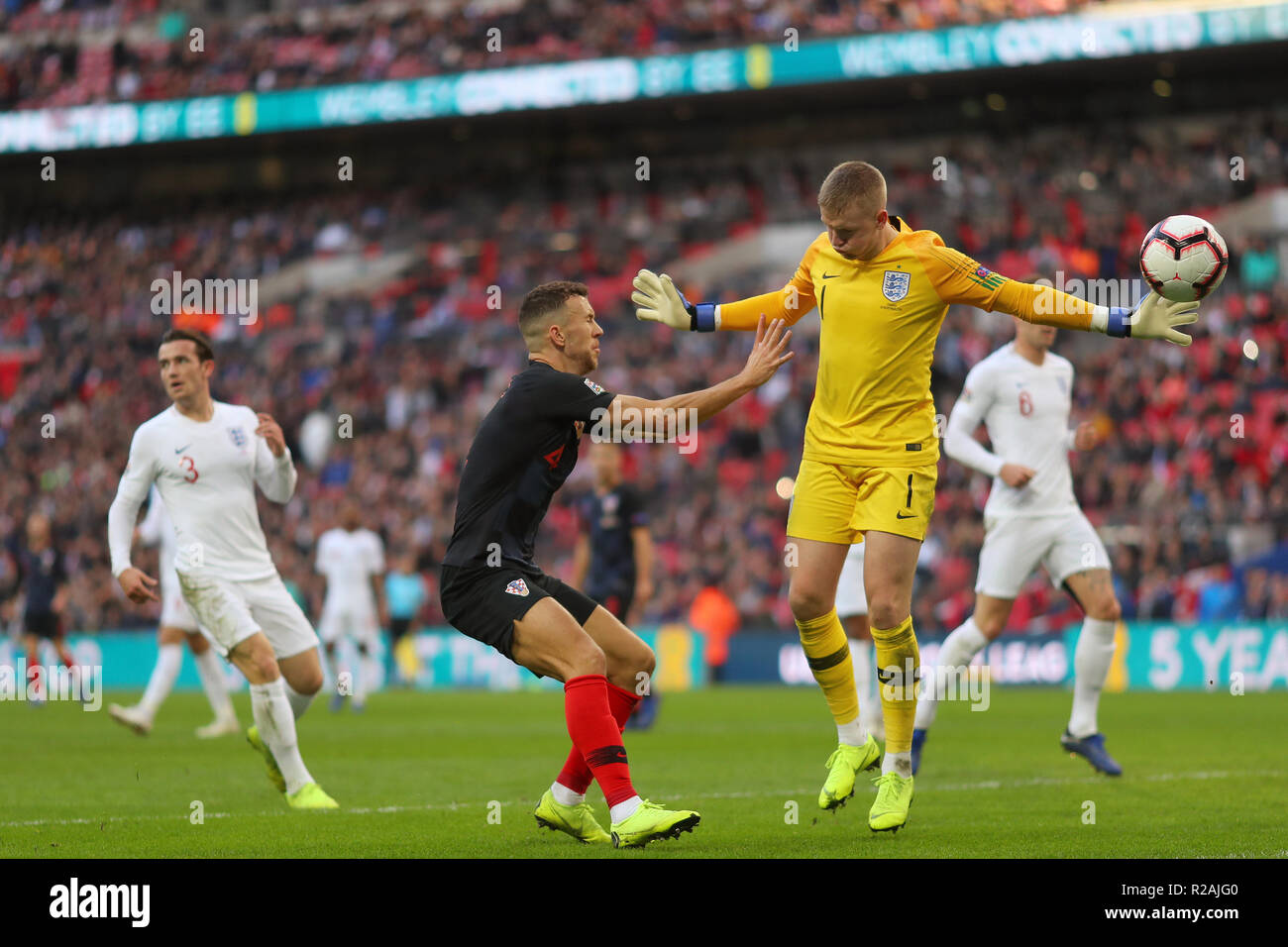 Ivan Pericic of Croatia fails to direct his effort past Jordan Pickford of England England v Croatia UEFA Nations League Group A4 Wembley Stadium London 18th November 2018 Stock Photo Alamy