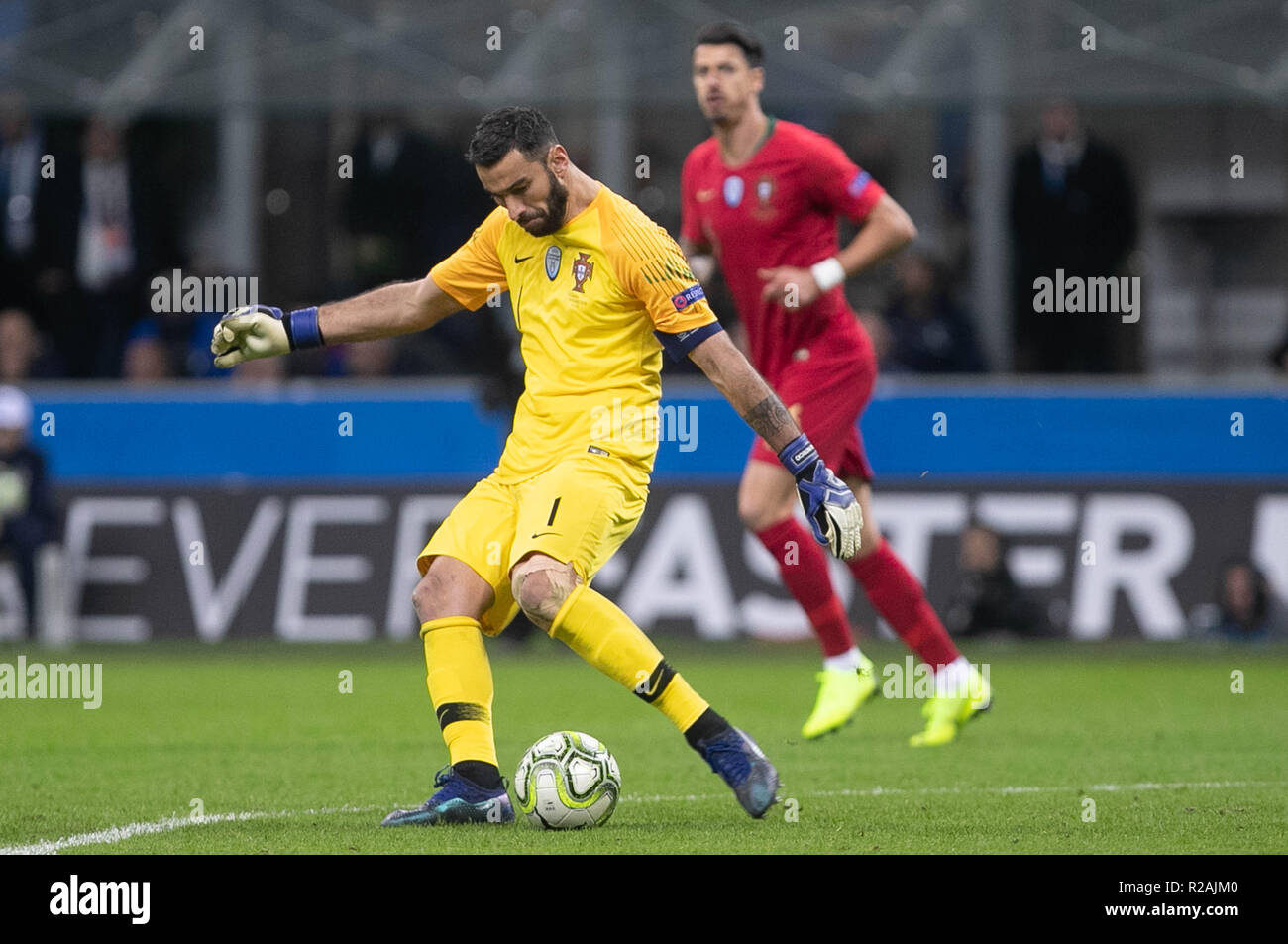 Milan, Italy. 17th Nov, 2018. Rui Patricio (Portugal) during the UEFA Nations League 2018, League A, Group 3 football match between Italy and Portugal on November 17, 2018 at Giuseppe Meazza stadium in Milan, Italy - Photo Laurent Lairys / DPPI Credit: Laurent Lairys/Agence Locevaphotos/Alamy Live News Stock Photo