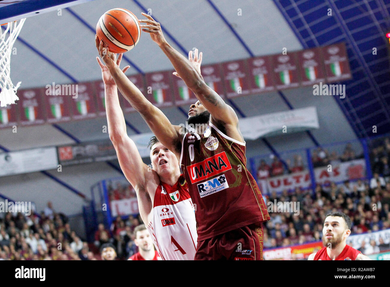 Italian basketball league hi-res stock photography and images - Alamy
