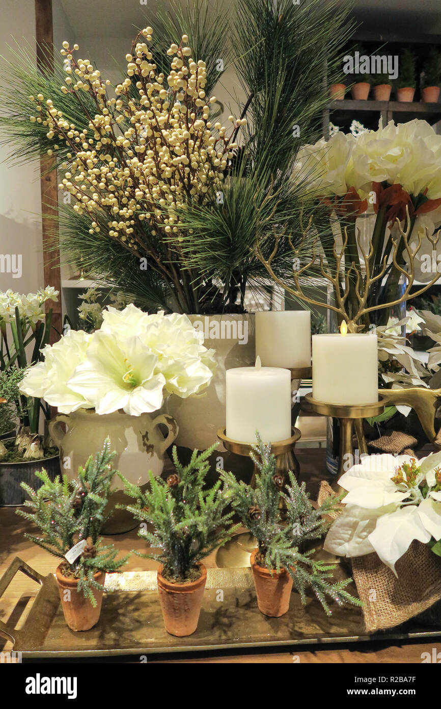 Crate & barrel display hires stock photography and images Alamy