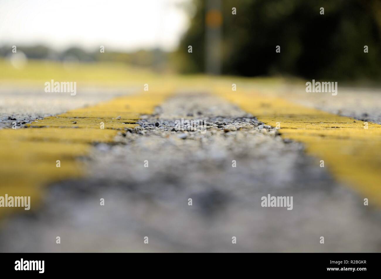 Road divider hires stock photography and images Alamy