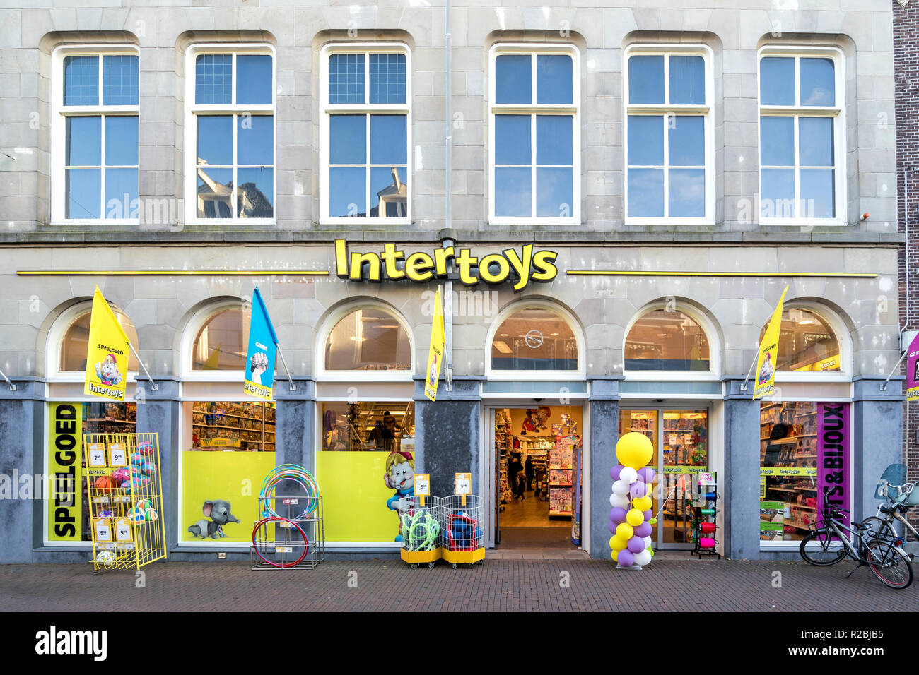 Intertoys store in Sneek, the Netherlands. Intertoys is a Dutch toys and  multimedia retailer and is owned by British Alteri Investors Stock Photo -  Alamy