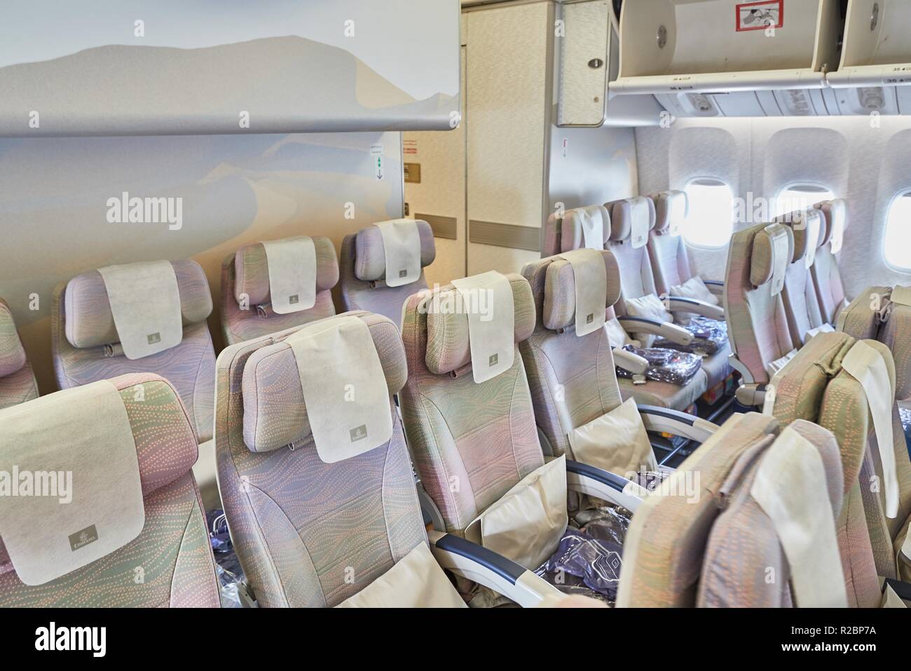 Emirates plane seat hi-res stock photography and images - Alamy