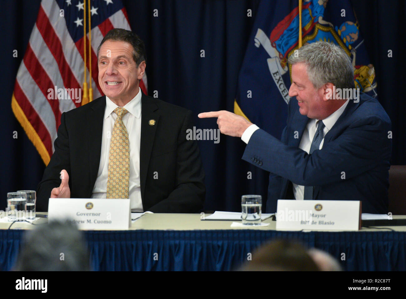 New York Governor Andrew Cuomo (L) And New York City Mayor Bill De ...