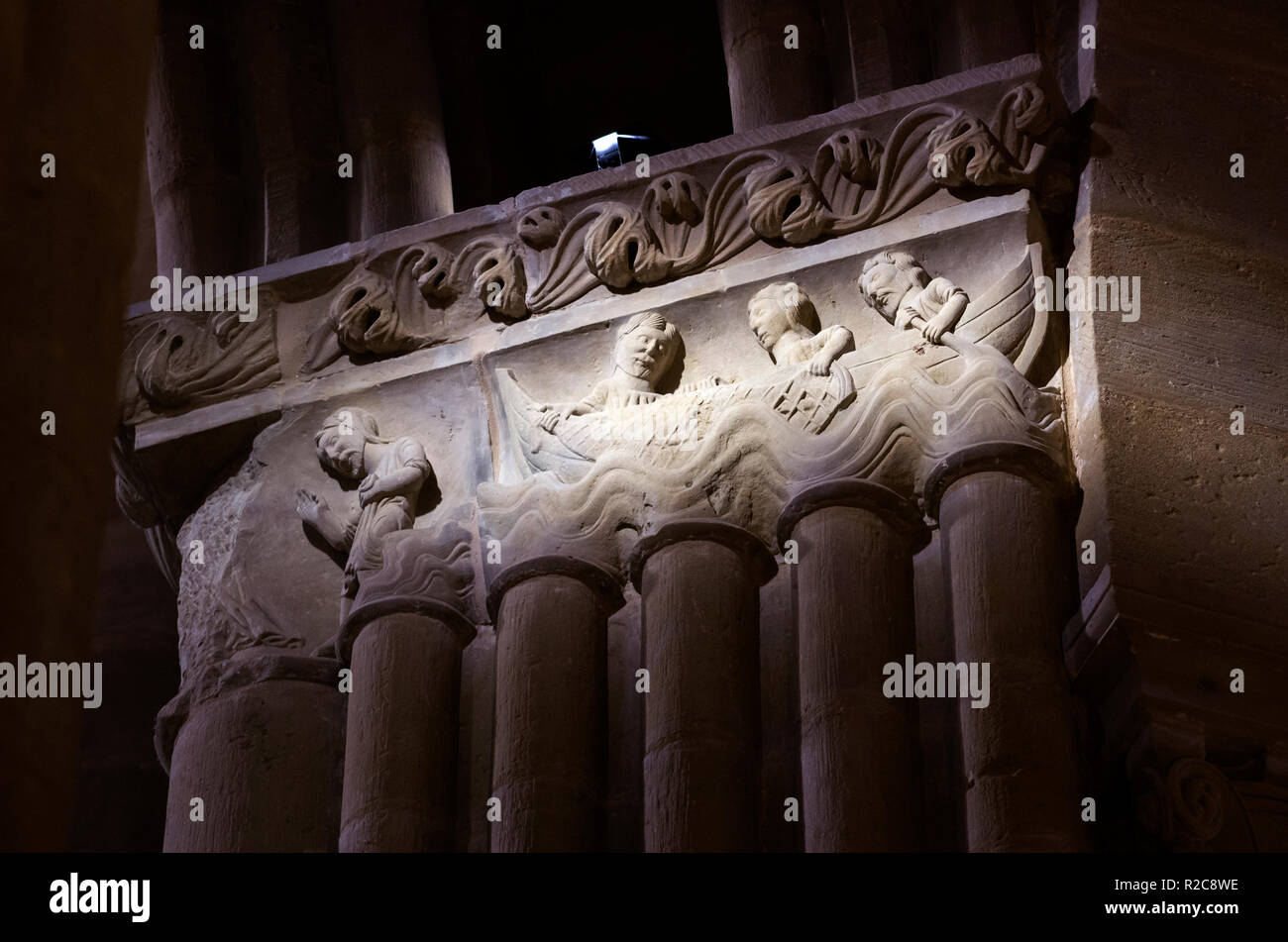 Camino de columnas hi-res stock photography and images - Alamy