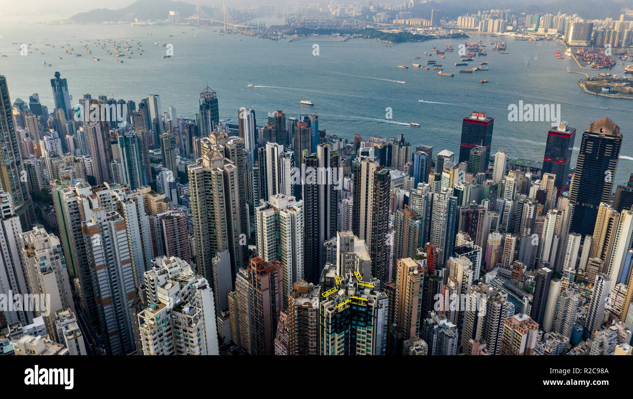 Hong kong aerial harbour hi-res stock photography and images - Alamy