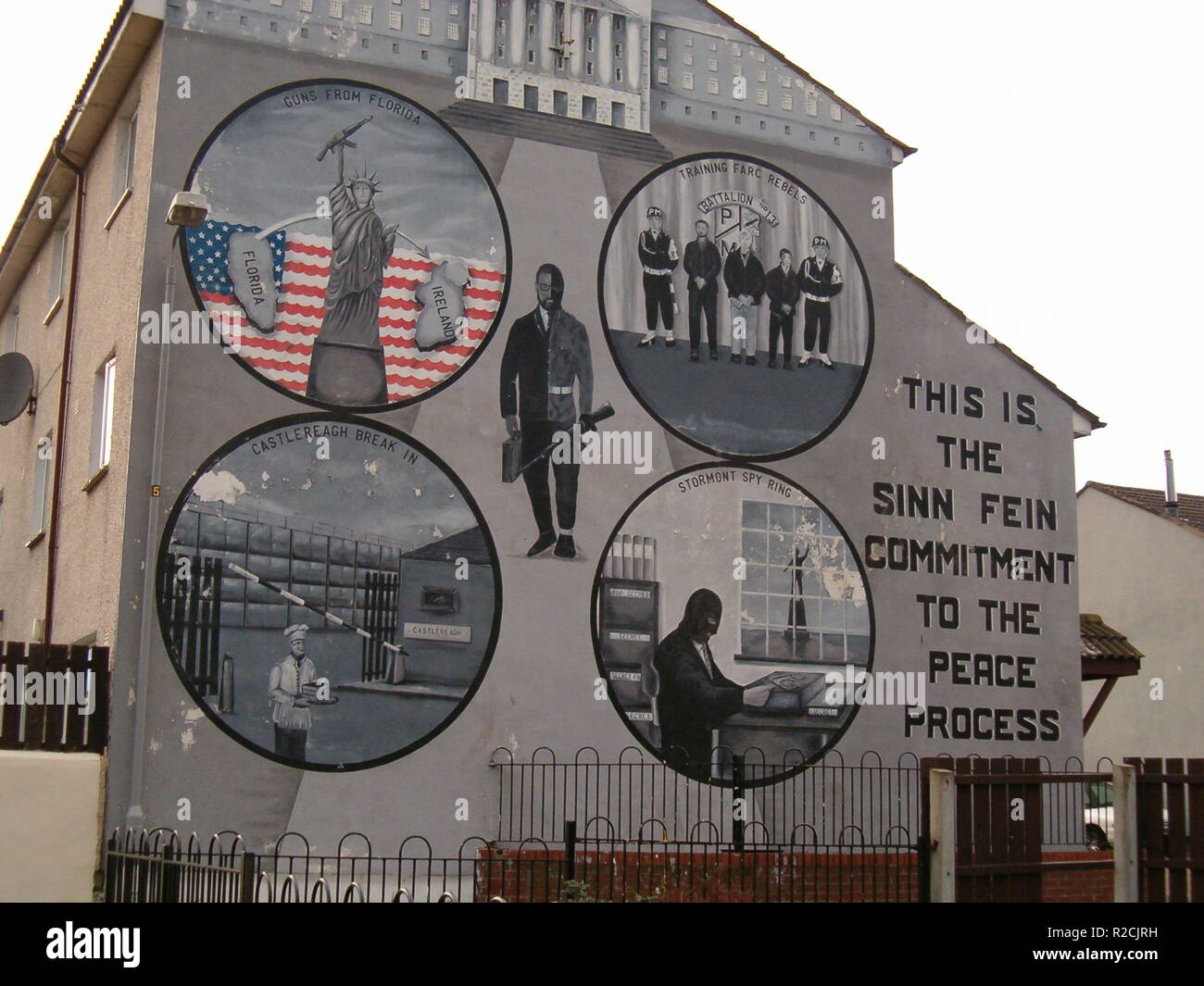 belfast house painting Stock Photo Alamy