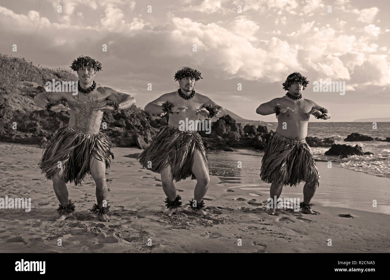 Dancing the hula hi-res stock photography and images - Alamy