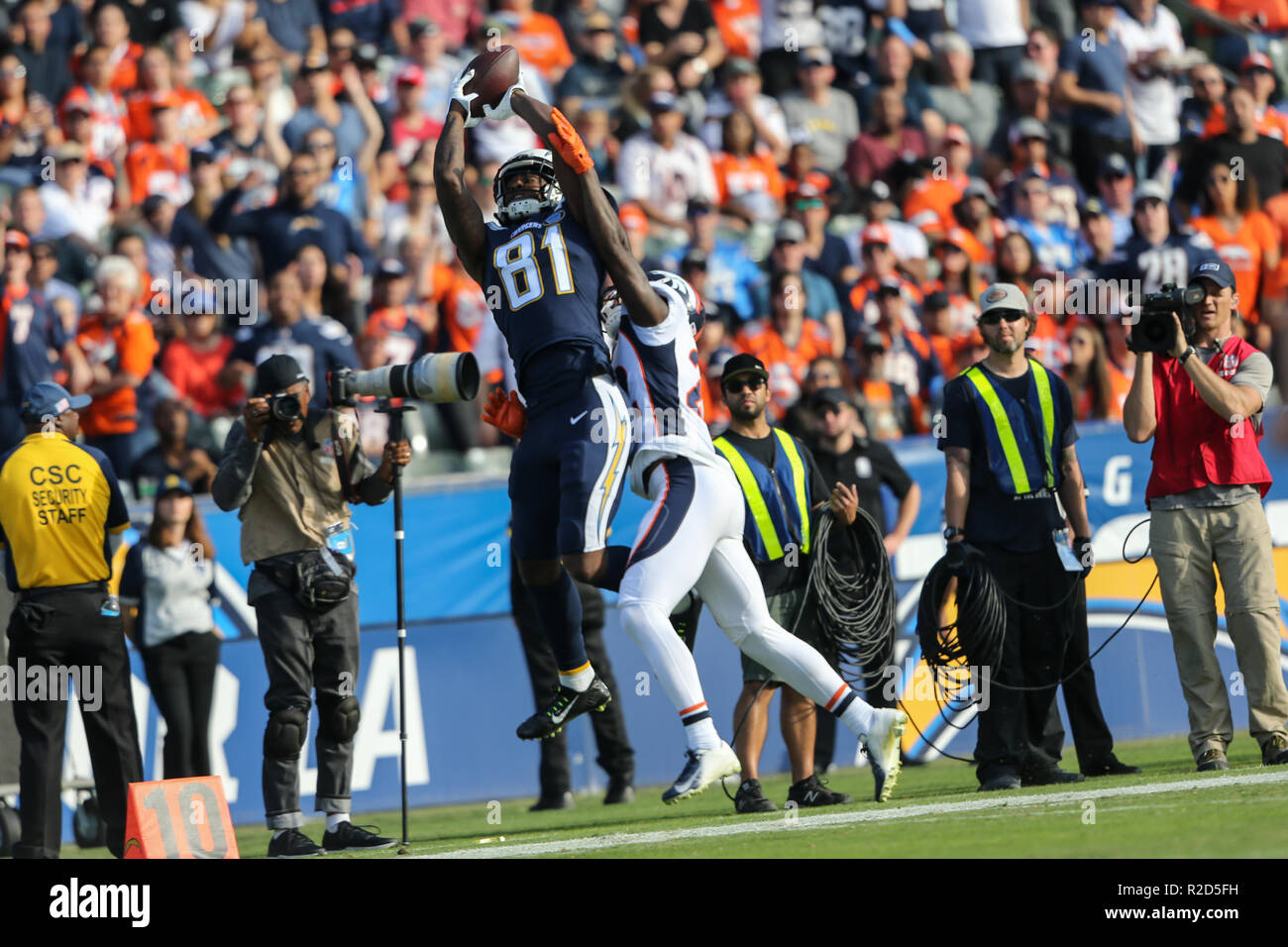 Los angeles chargers vs denver broncos hi-res stock photography and images  - Alamy