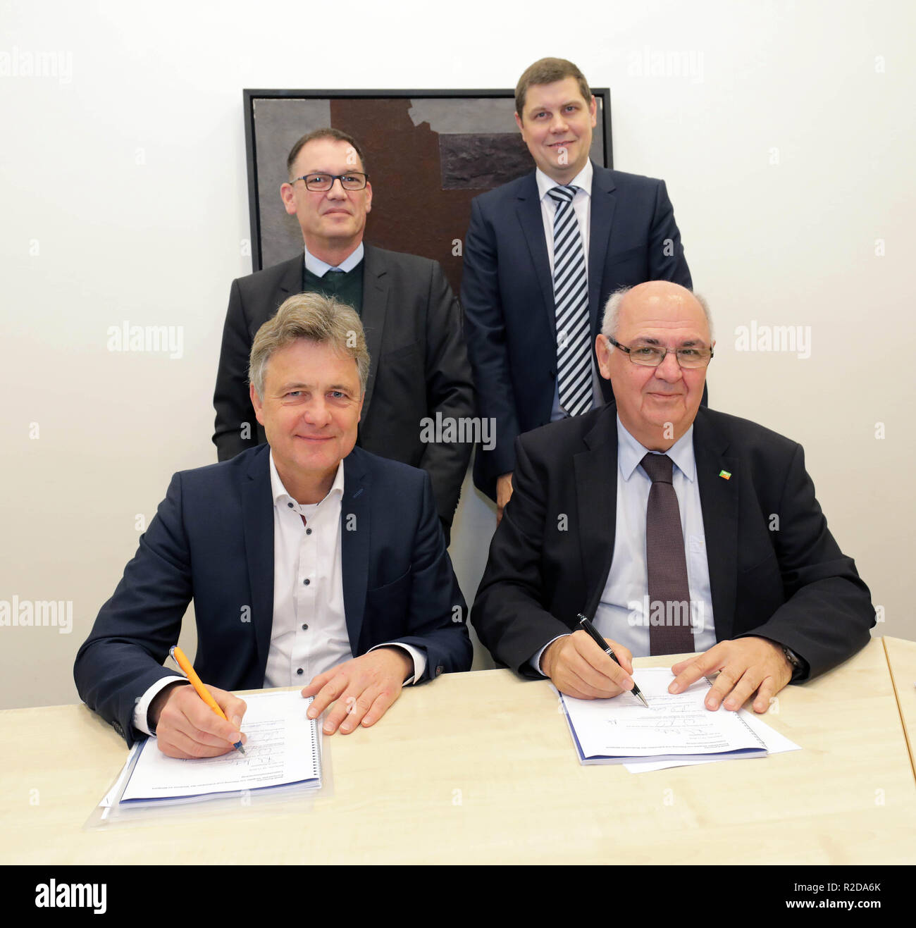 Karlsruhe, Deutschland. 19th Nov, 2018. Contract signing with total ...
