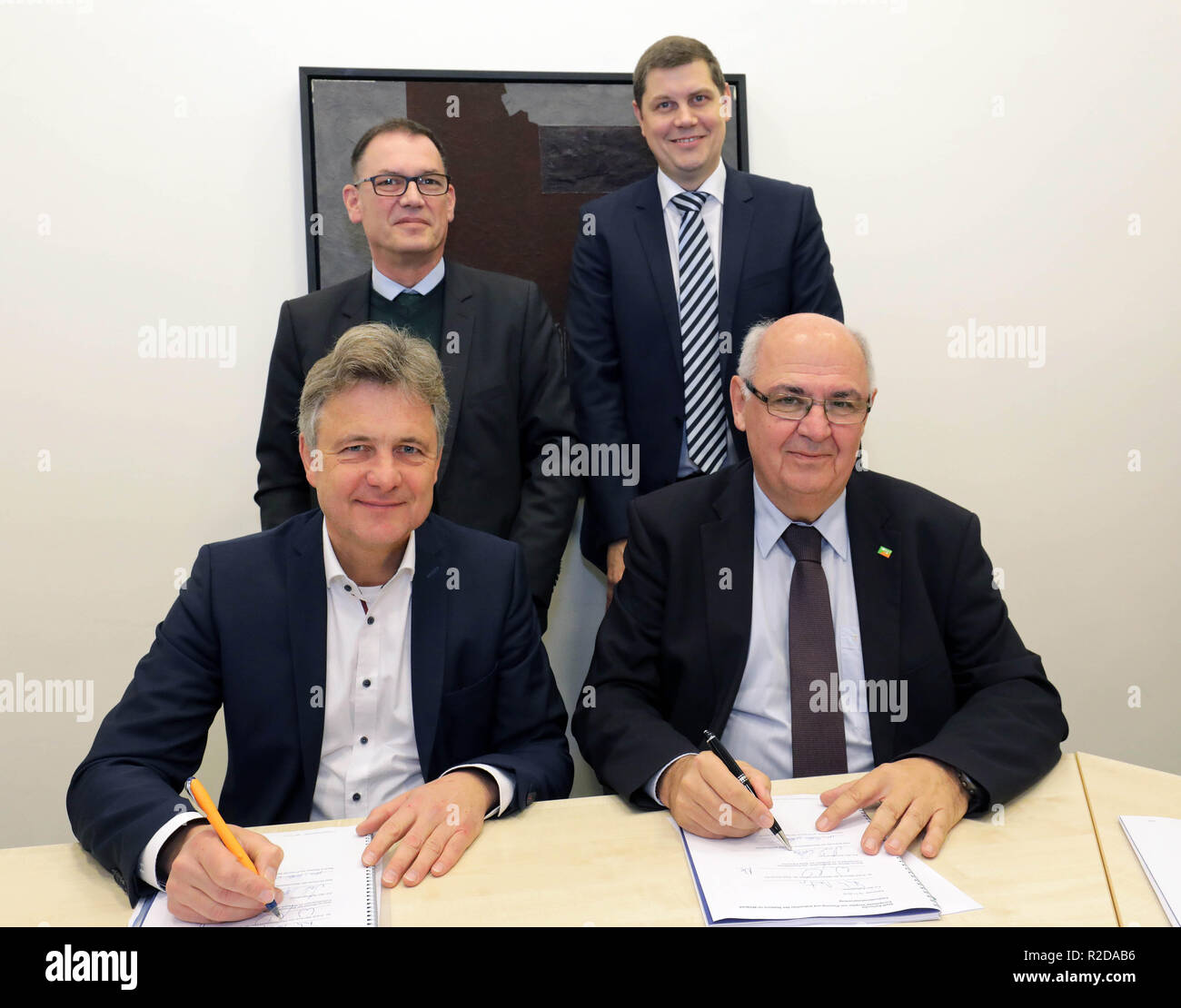Karlsruhe, Deutschland. 19th Nov, 2018. Contract signing with total ...