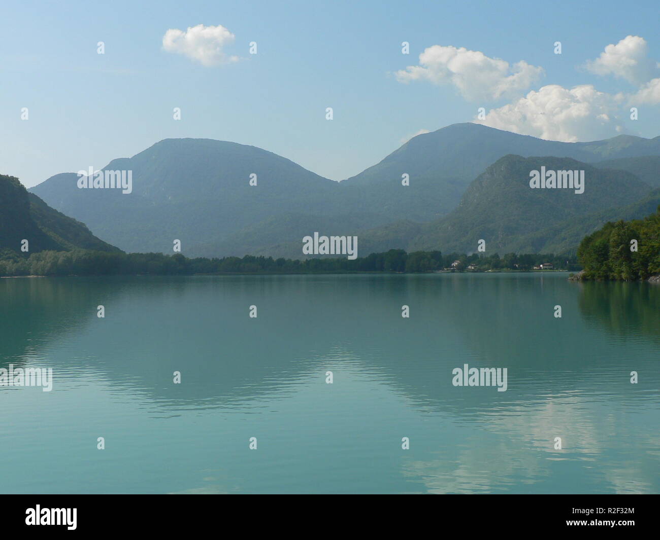 lago di cavazzo Stock Photo Alamy
