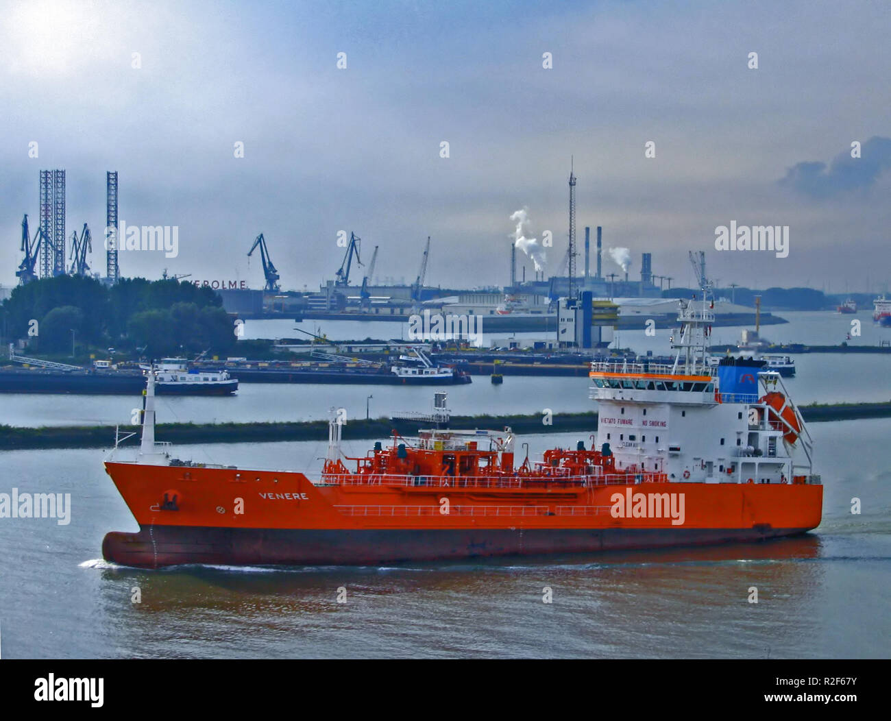 oil tanker Stock Photo Alamy