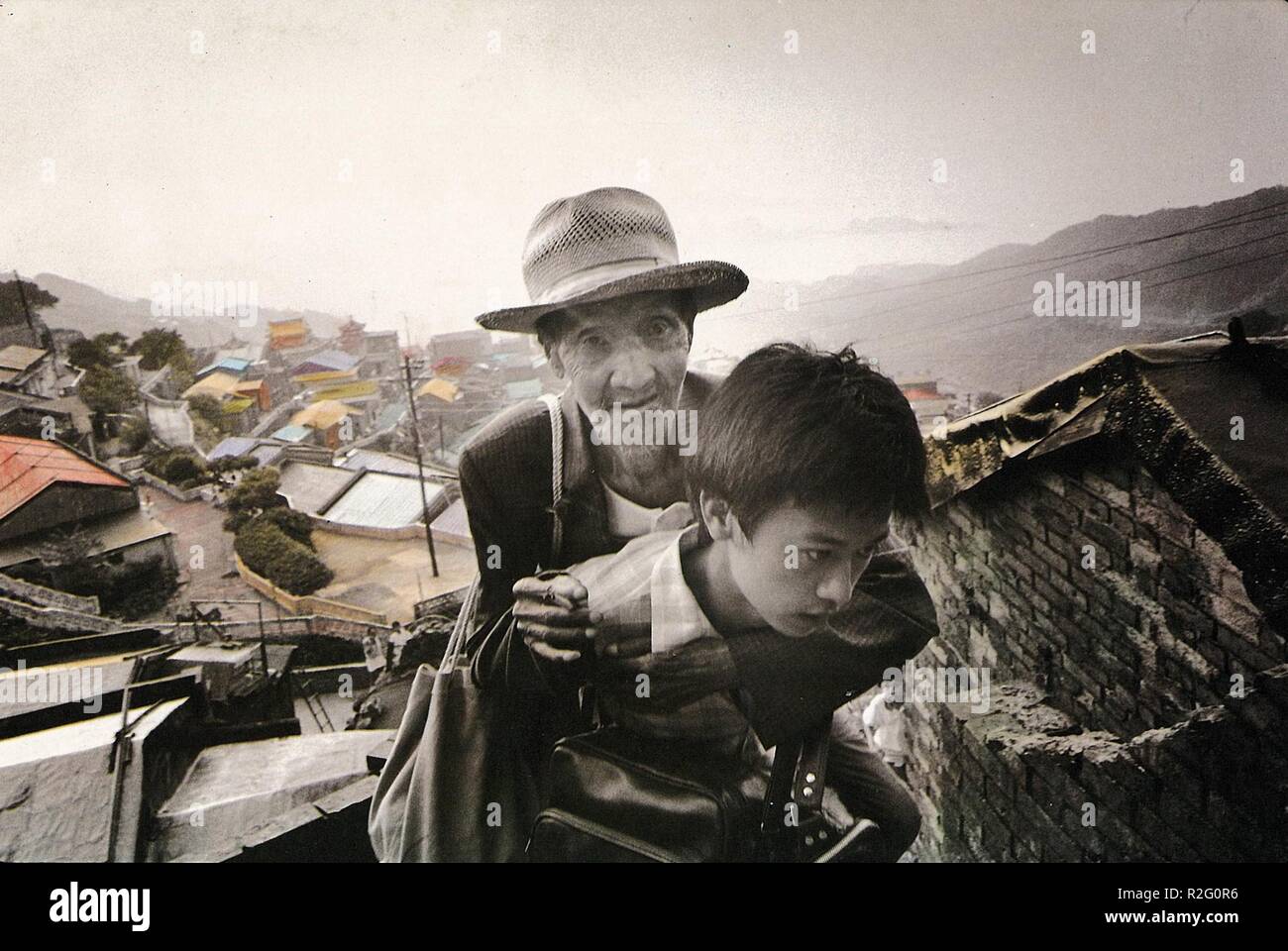 Lian lian feng chen Dust in the Wind Year : 1986 Taiwan Director: Hsiao ...