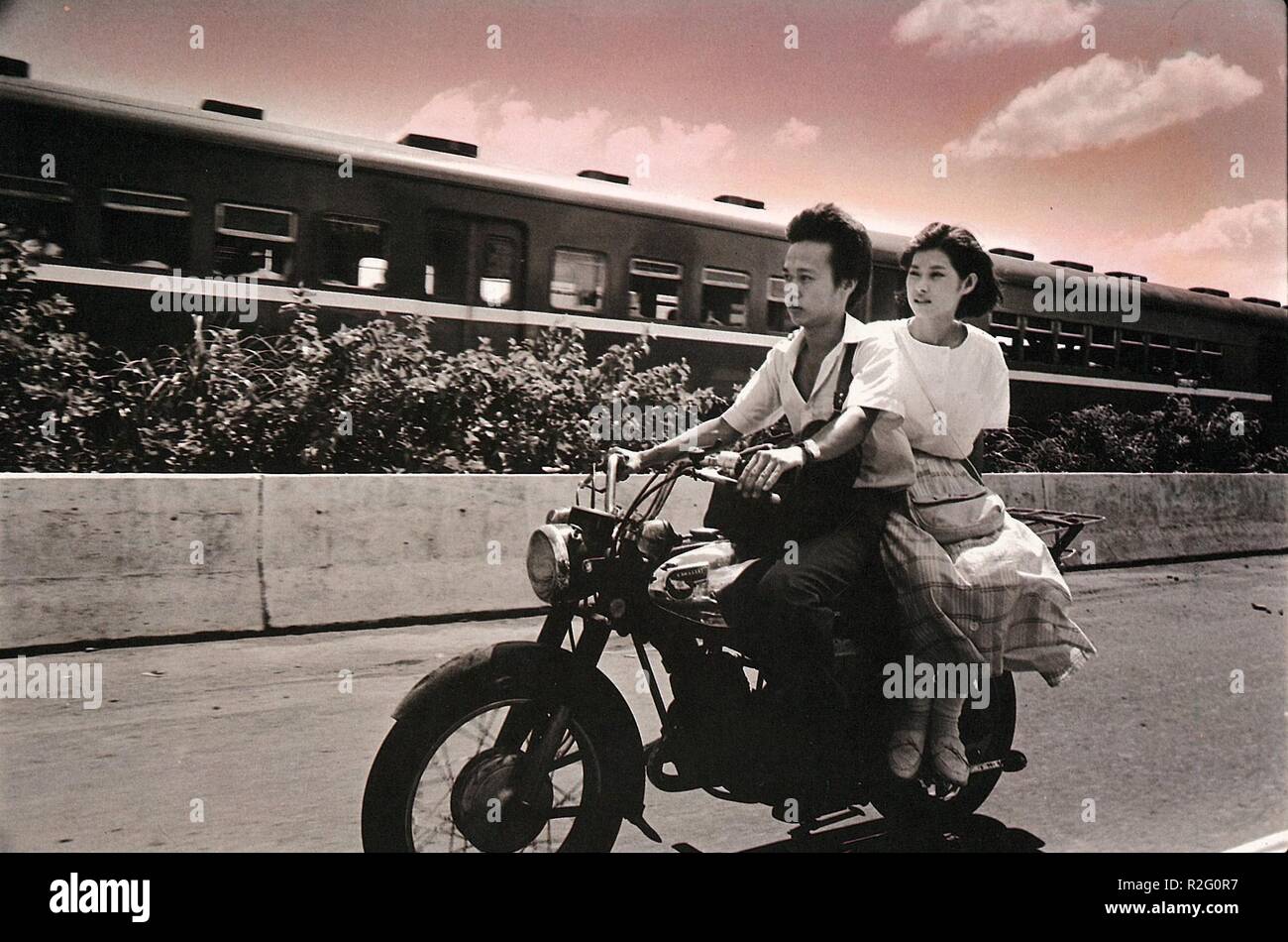 Lian lian feng chen Dust in the Wind Year : 1986 Taiwan Director: Hsiao ...