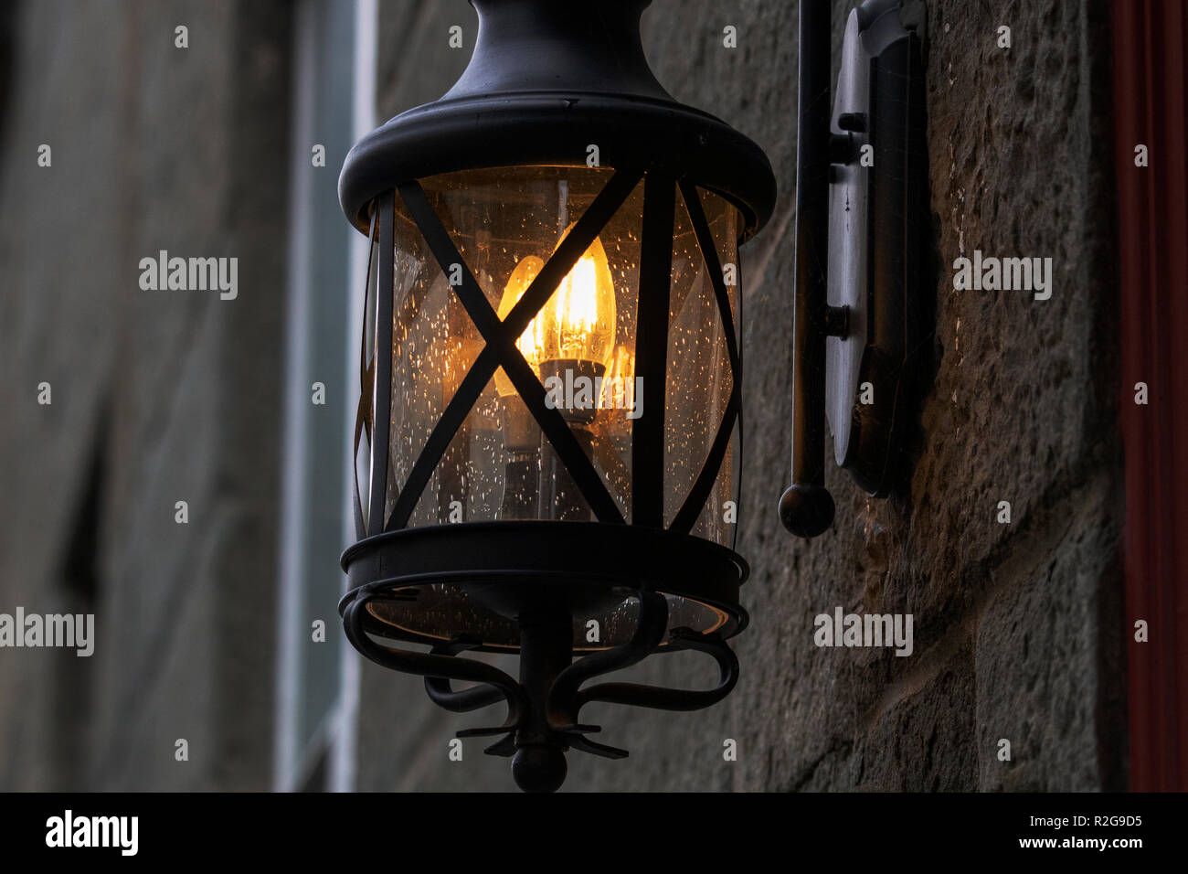 ancien luminaire extérieur vieux Québec Stock Photo