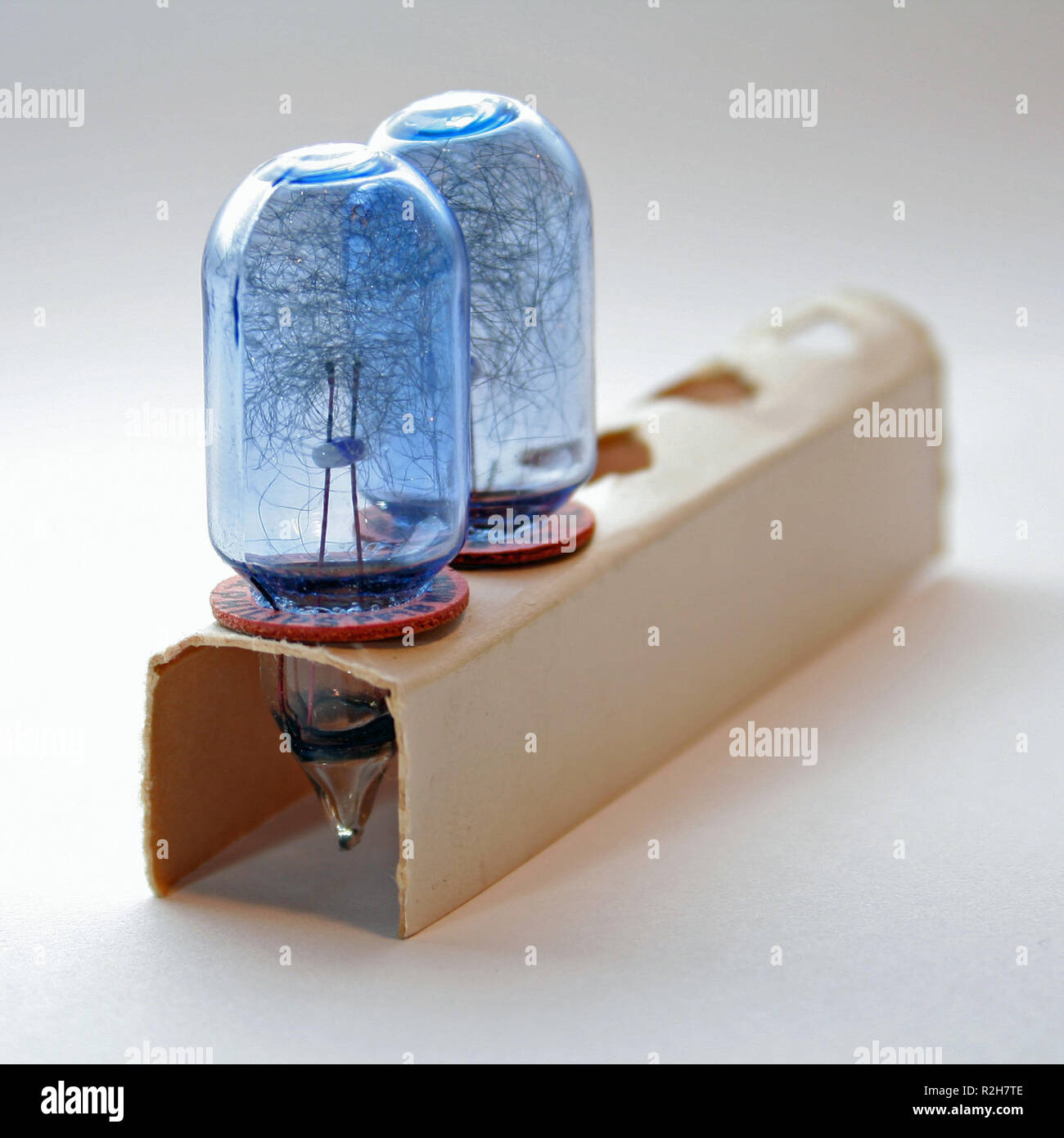 Magnesiumwolle hi-res stock photography and images - Alamy