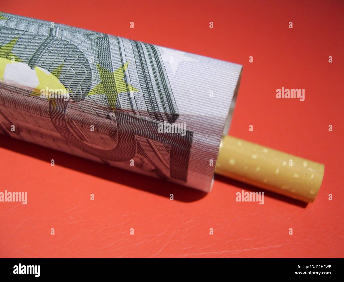cigarettes are expensive Stock Photo Alamy
