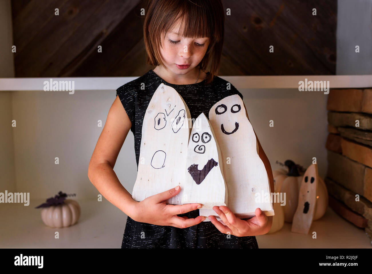 Ghost children hi-res stock photography and images - Alamy