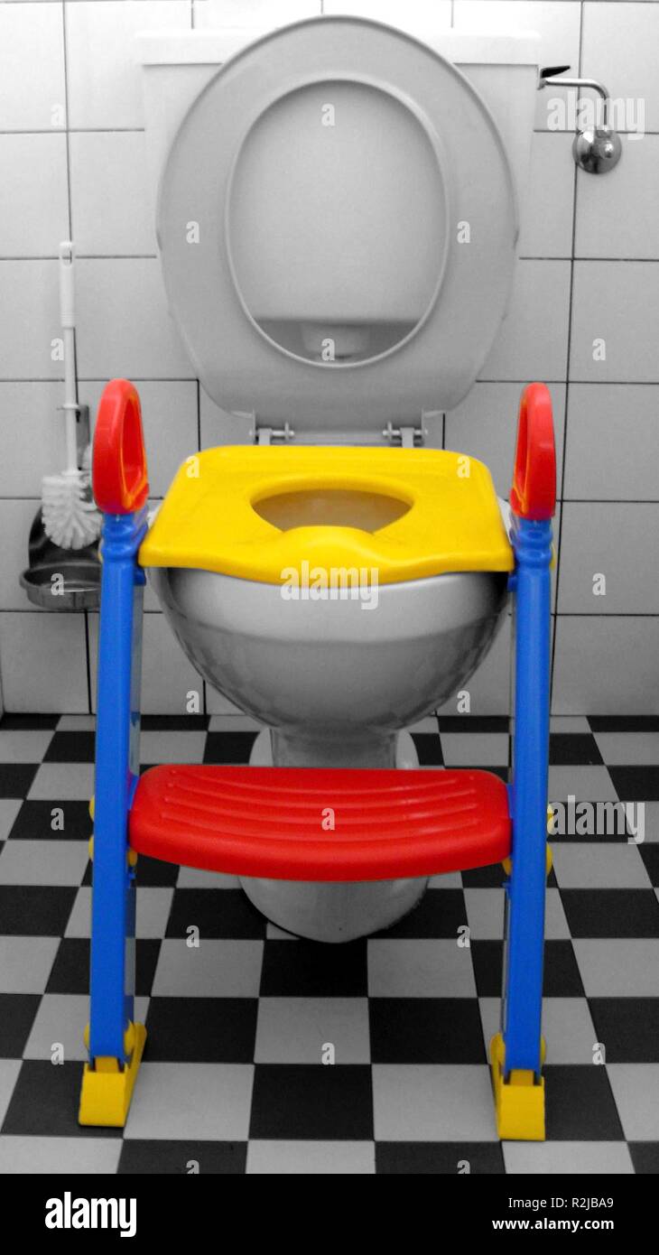 High rise toilet hires stock photography and images Alamy