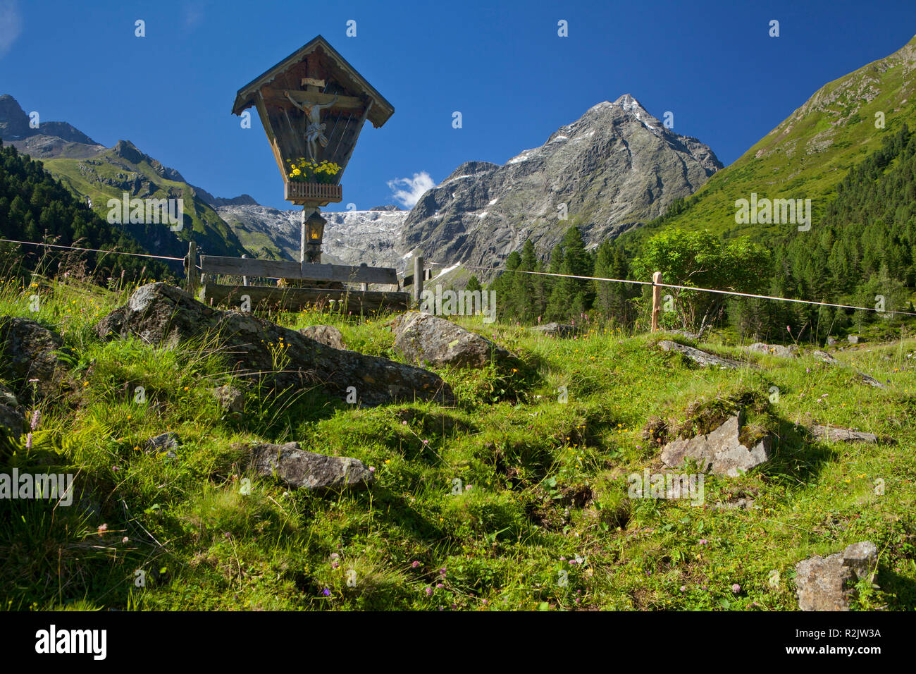 Austria, Tyrol, Sellrain, alp cross in Lüsens Stock Photo