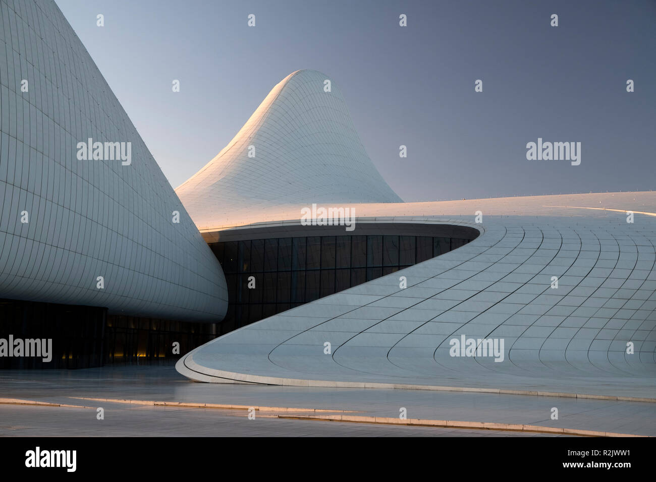 Heydar Aliyev Center, Baku, Azerbaijan Stock Photo