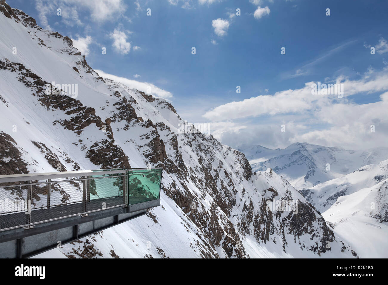 Observation platform at the Kitzsteinhorn, high alpine landscape in Austria Stock Photo