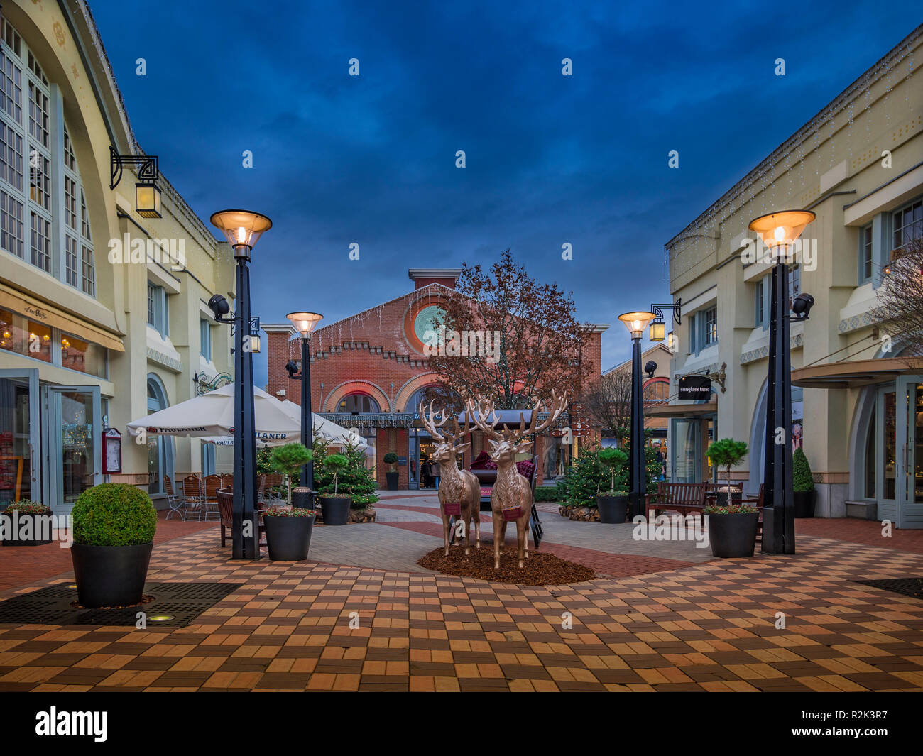 Shopping outlet germany hi-res stock photography and images - Alamy