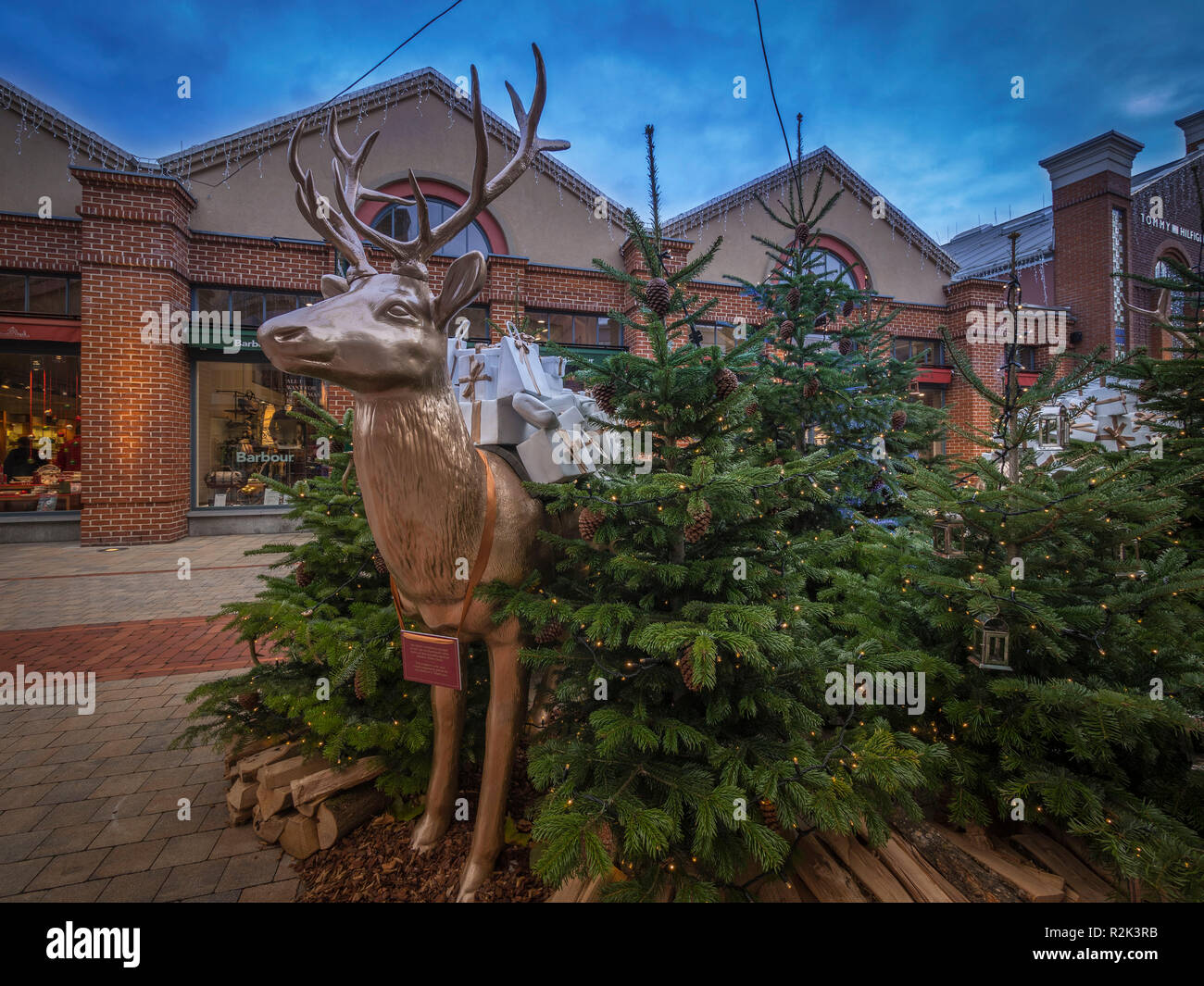 Shopping Outlet Germany High Resolution Stock Photography and Images - Alamy