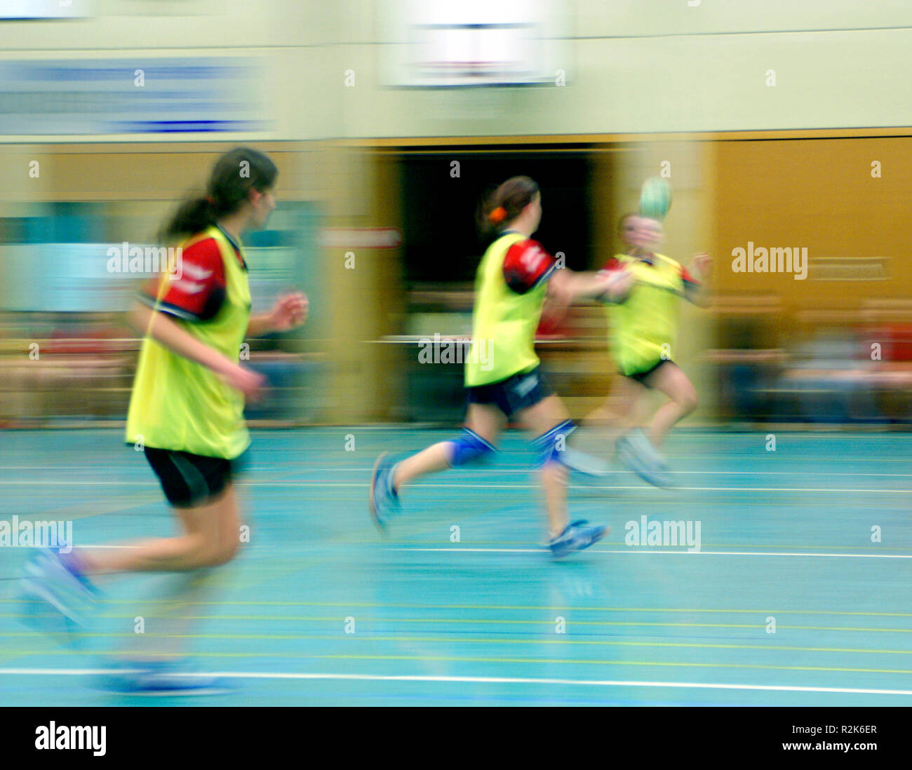 Ma dchenhandball hires stock photography and images Alamy